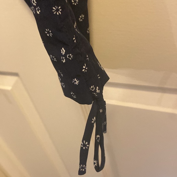 MICHAEL KORS navy blue pants with white flower print size Large - Picture 4 of 11